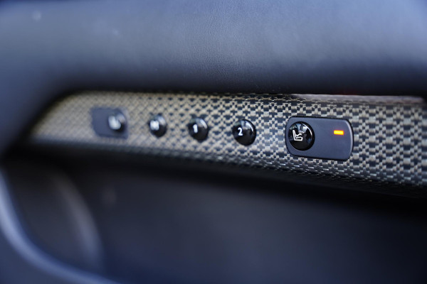 Rolls-Royce Dawn 6.6 V12 Black Badge / Bespoke Audio / 15 D.Km