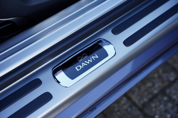 Rolls-Royce Dawn 6.6 V12 Black Badge / Bespoke Audio / 15 D.Km