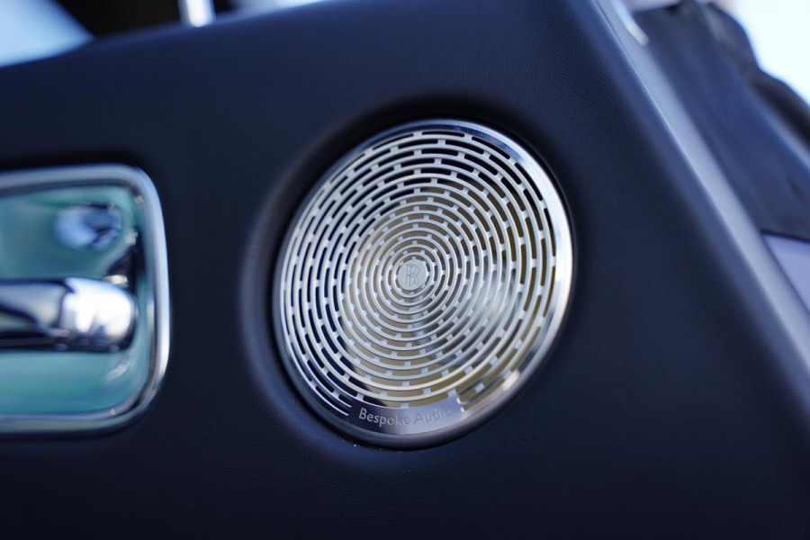 Rolls-Royce Dawn 6.6 V12 Black Badge / Bespoke Audio / 15 D.Km