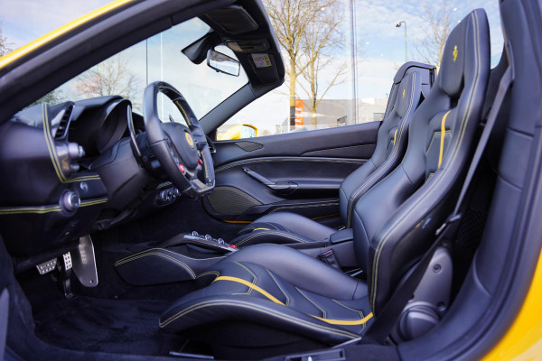 Ferrari 488 3.9 Spider HELE / Full Akrapovic / Tri Coat Paint / Painted Livery / Lifting