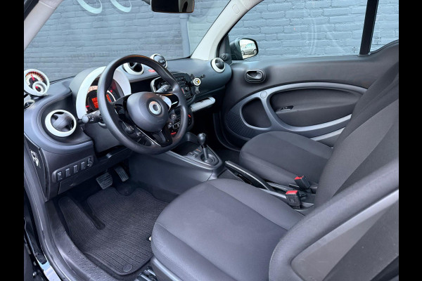 Smart Fortwo EQ Comfort 18 kWh NAVI | PDC | AUTOMAAT | AIRCO | NWE APK