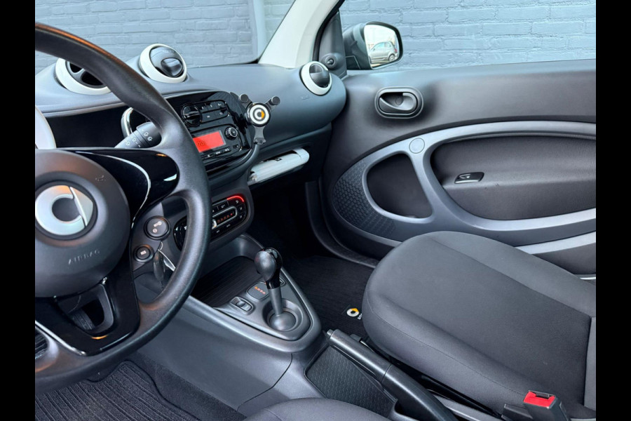 Smart Fortwo EQ Comfort 18 kWh NAVI | PDC | AUTOMAAT | AIRCO | NWE APK