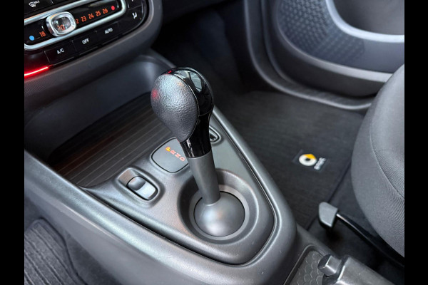 Smart Fortwo EQ Comfort 18 kWh NAVI | PDC | AUTOMAAT | AIRCO | NWE APK