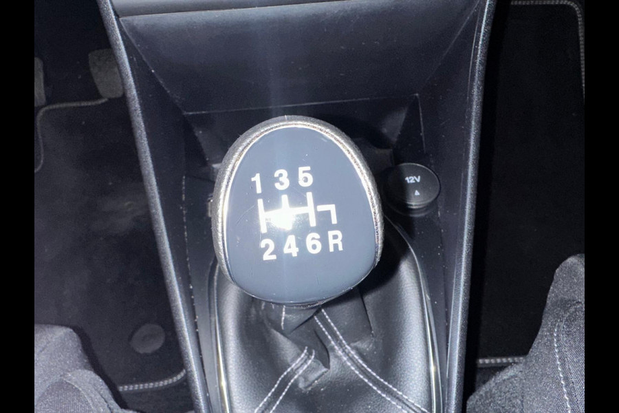 Ford Fiesta 1.0 EcoBoost Hybrid Titanium X 125PK MILD HYBRID AIRCO NAVI CRUISE APPLE CARPLAY VELGEN NIEUWSTAAT