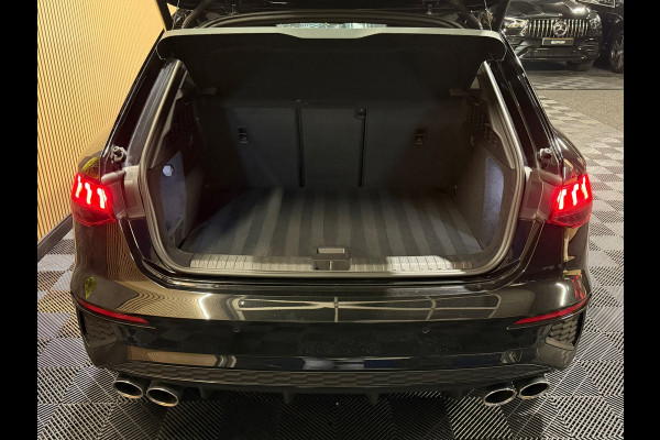 Audi S3 Sportback 2.0 TFSI quattro Edition One |PANORAMADAK|B&O|KEYLESS|CARPLAY|310PK|SFEERVERLICHTING|DEALER ONDERHOUDEN|2023 VOL