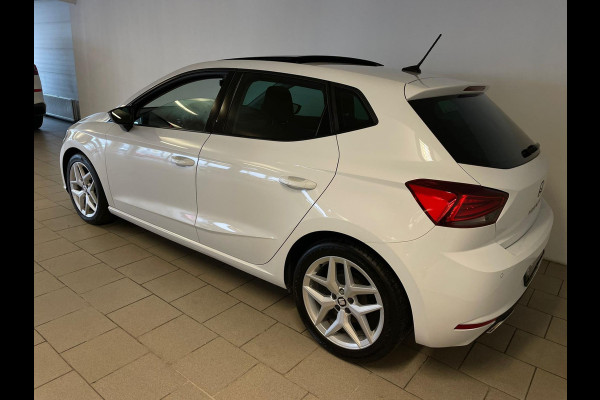 Seat Ibiza 1.0 TSI FR Business Intense PANO ECC 18 inch Velgen