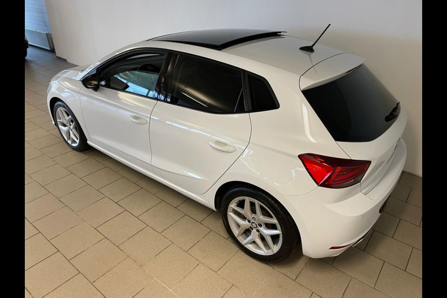 Seat Ibiza 1.0 TSI FR Business Intense PANO ECC 18 inch Velgen