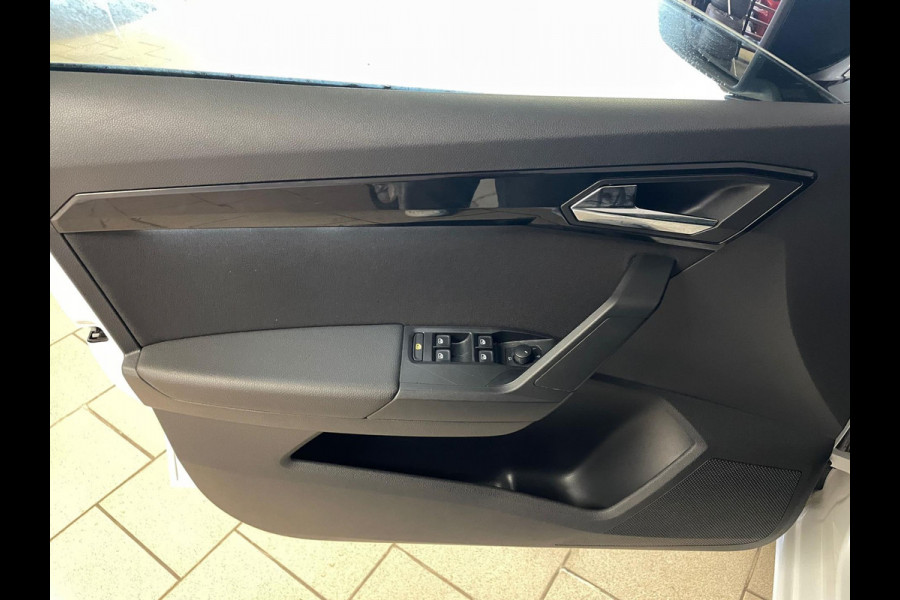 Seat Ibiza 1.0 TSI FR Business Intense PANO ECC 18 inch Velgen