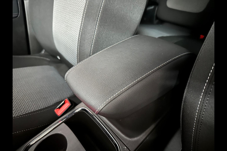 Opel Grandland 1.2 Turbo GS Line 130PK AIRCO CLIMA CRUISE NAVI VIA APP APPLE CARPLAY PDC SPORTINT VELG NIEUWSTAAT