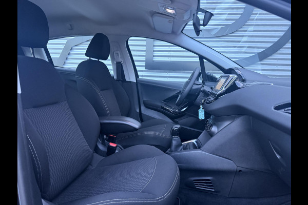 Peugeot 208 1.2 PureTech Blue Lion 1e Eigenaar|Navi|Airco|Cruise|D-Riem v.v. in 2024|N.A.P|PDC|Carplay|Nieuwe APK bij Aflevering