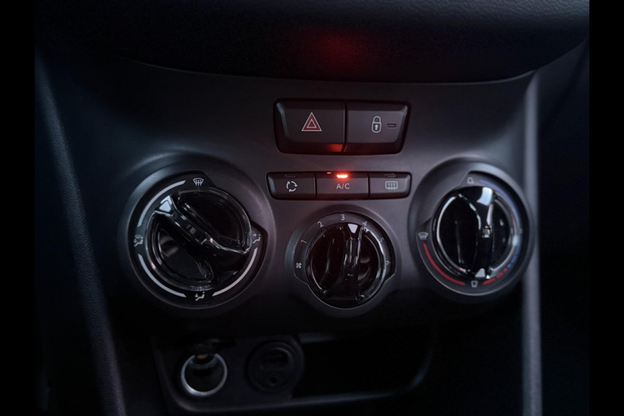 Peugeot 208 1.2 PureTech Blue Lion 1e Eigenaar|Navi|Airco|Cruise|D-Riem v.v. in 2024|N.A.P|PDC|Carplay|Nieuwe APK bij Aflevering