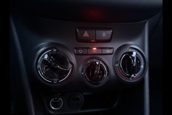 Peugeot 208 1.2 PureTech Blue Lion 1e Eigenaar|Navi|Airco|Cruise|D-Riem v.v. in 2024|N.A.P|PDC|Carplay|Nieuwe APK bij Aflevering