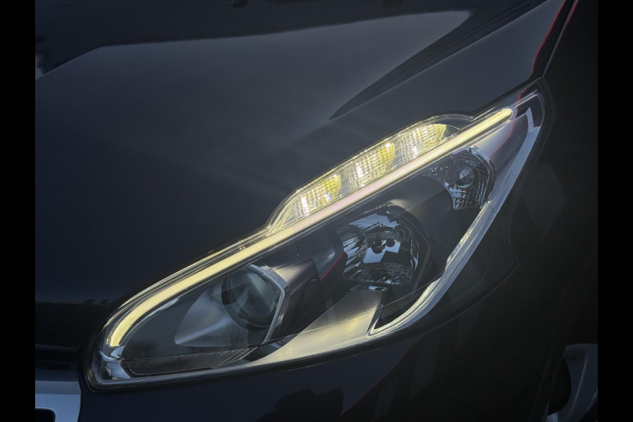Peugeot 208 1.2 PureTech Blue Lion 1e Eigenaar|Navi|Airco|Cruise|D-Riem v.v. in 2024|N.A.P|PDC|Carplay|Nieuwe APK bij Aflevering