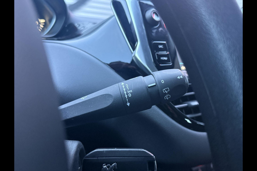 Peugeot 208 1.2 PureTech Blue Lion 1e Eigenaar|Navi|Airco|Cruise|D-Riem v.v. in 2024|N.A.P|PDC|Carplay|Nieuwe APK bij Aflevering