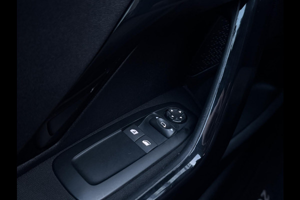 Peugeot 208 1.2 PureTech Blue Lion 1e Eigenaar|Navi|Airco|Cruise|D-Riem v.v. in 2024|N.A.P|PDC|Carplay|Nieuwe APK bij Aflevering