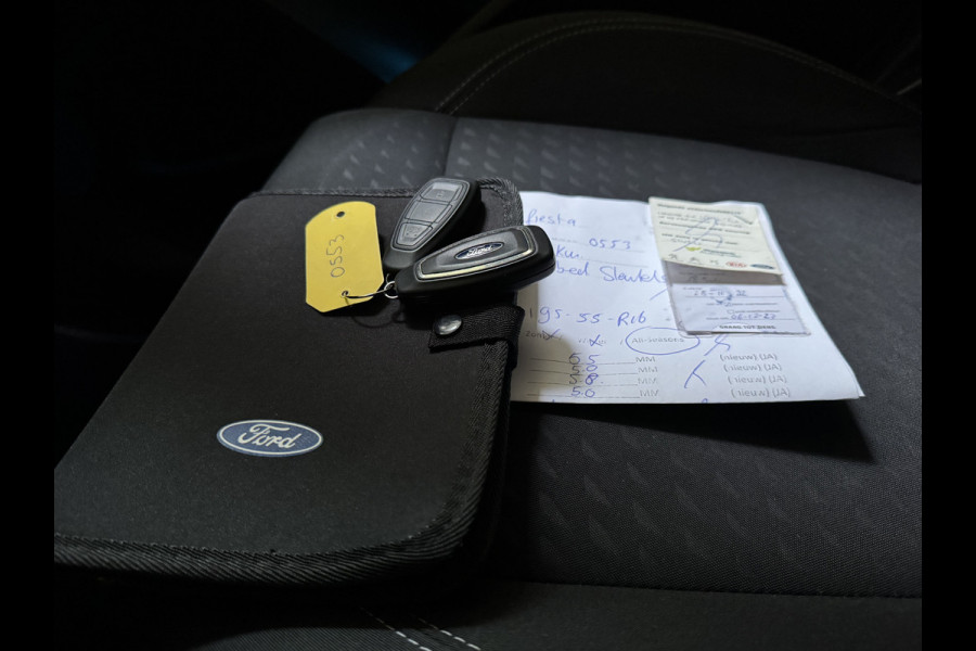 Ford Fiesta 1.0 EcoBoost 100PK TITANIUM NAVI/LED/