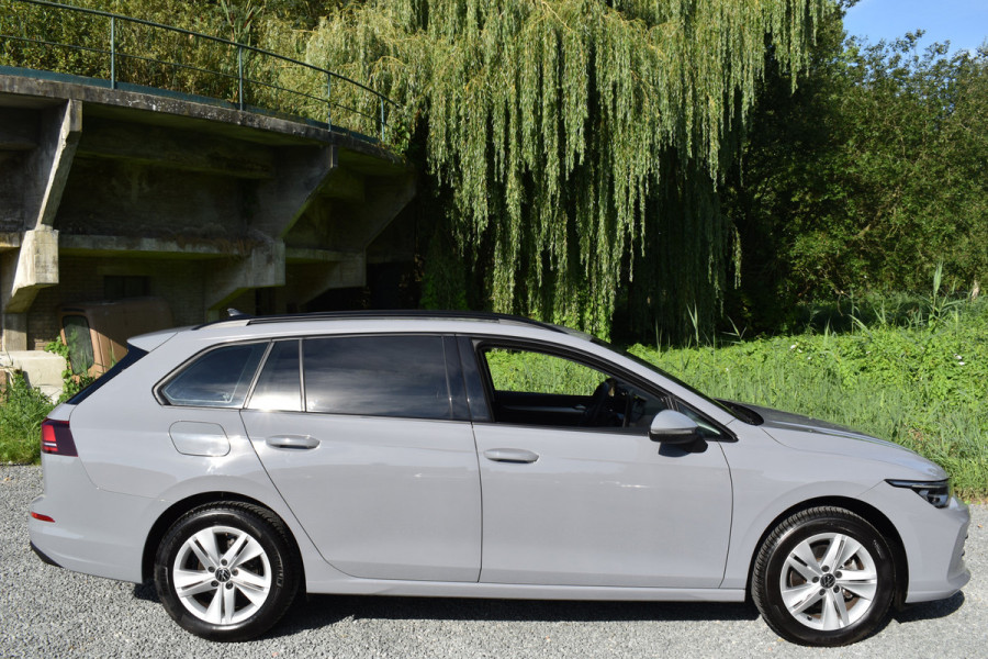 Volkswagen Golf Variant NEW 1.5 TSI LIFE VIRTUAL/PDC/CARPLAY /STUURVERW /FABRIEKS GARANTIE