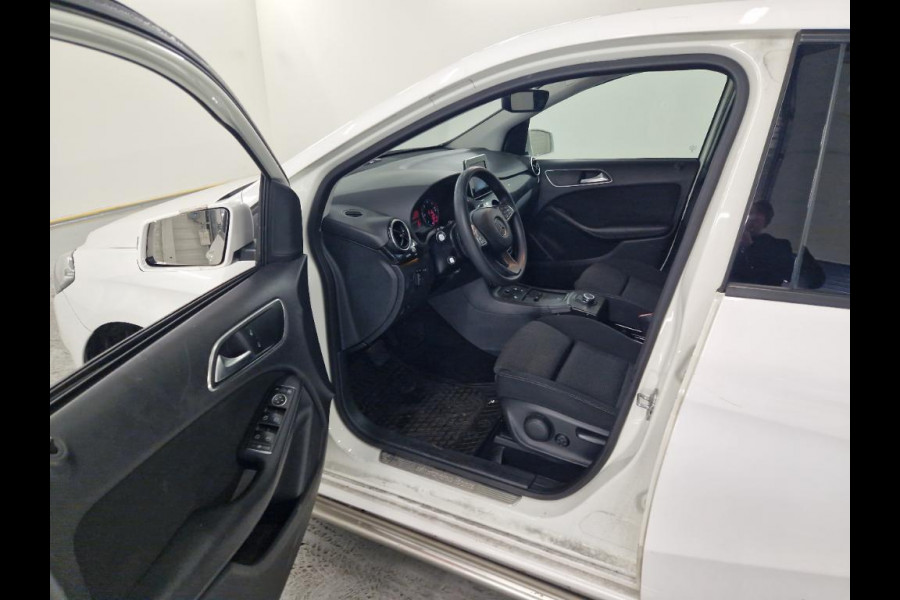 Mercedes-Benz B-Klasse 220 d Ambition Automaat 1 Ste EIg Dealer Onderhouden