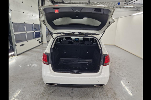 Mercedes-Benz B-Klasse 220 d Ambition Automaat 1 Ste EIg Dealer Onderhouden