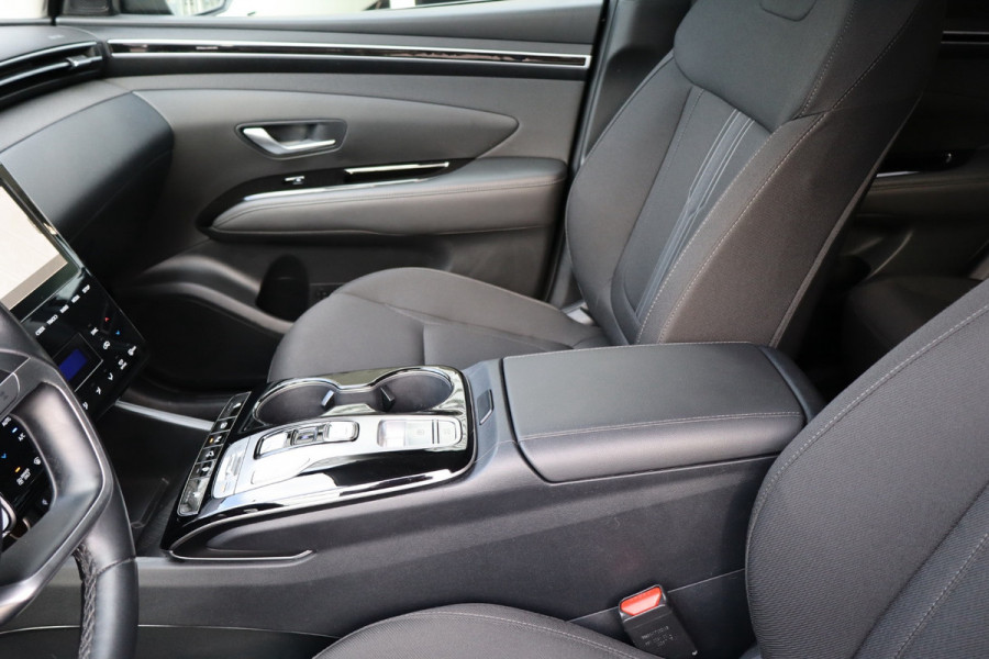 Hyundai Tucson 1.6 T-GDI PHEV Premium 4WD 265 Pk / Automaat / Navi / Climate / Cruise / Camera .