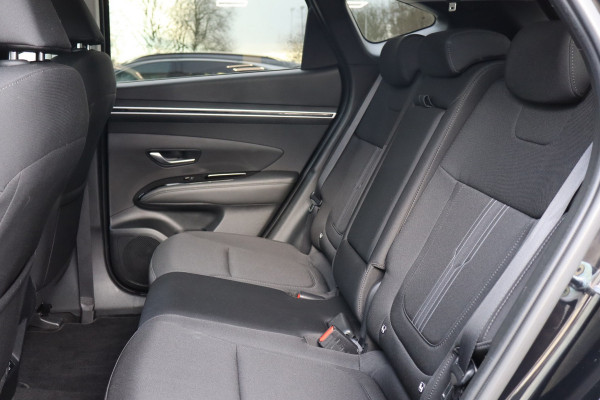 Hyundai Tucson 1.6 T-GDI PHEV Premium 4WD 265 Pk / Automaat / Navi / Climate / Cruise / Camera .