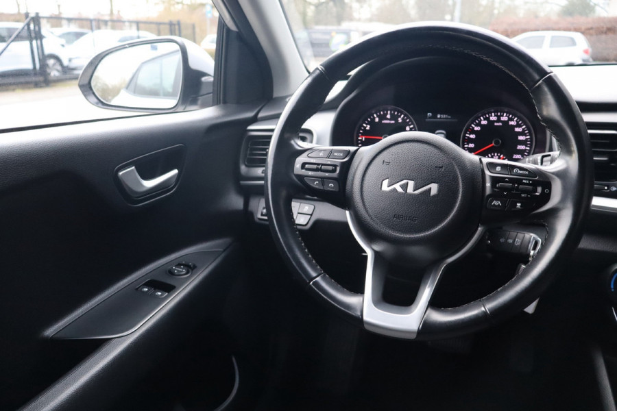 Kia Stonic 1.0 T-GDi MHEV DynamicLine 120 Pk Automaat / Carplay / Airco / Cruise.