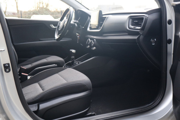 Kia Stonic 1.0 T-GDi MHEV DynamicLine 120 Pk Automaat / Carplay / Airco / Cruise.