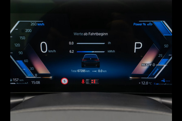 BMW 3 Serie Touring 330e (215kW / 292pk) ** ADAPT. LED, BRUIN IND. LEDER, PANO, WIDESCR, MEMORY, TREKH, H&K ** 1e EIG - VOL. BMW ONDERH ** ** INFORMEER OOK NAAR ONZE AANTREKKELIJKE FINANCIAL-LEASE TARIEVEN **