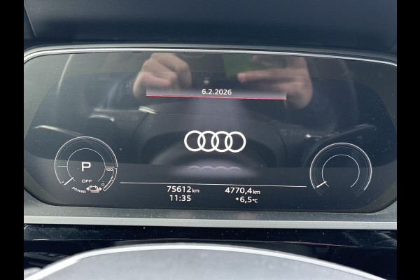 Audi e-tron 55 quattro S edition 95 kWh S-LINE BINNEN & BUITEN | SOH 94% | ORIG. NL AUTO | CAMERA | ELEK. KOFFERBAK | ADAPTIEVE CRUISE CONTROL | STOELVERWARMING | MEMORY SEATS |AFN. TREKHAAK | AUDI DEALER ONDERHOUDEN | RIJKLAAR + 12 MND BOVAG GARANTIE