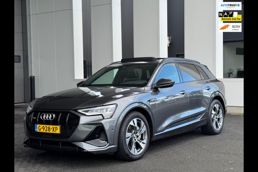 Audi e-tron E-tron quattro Launch edition Black 2x S - LINE, panoramadak, 1/2 lederen sportinterieur, vele opties, NL auto