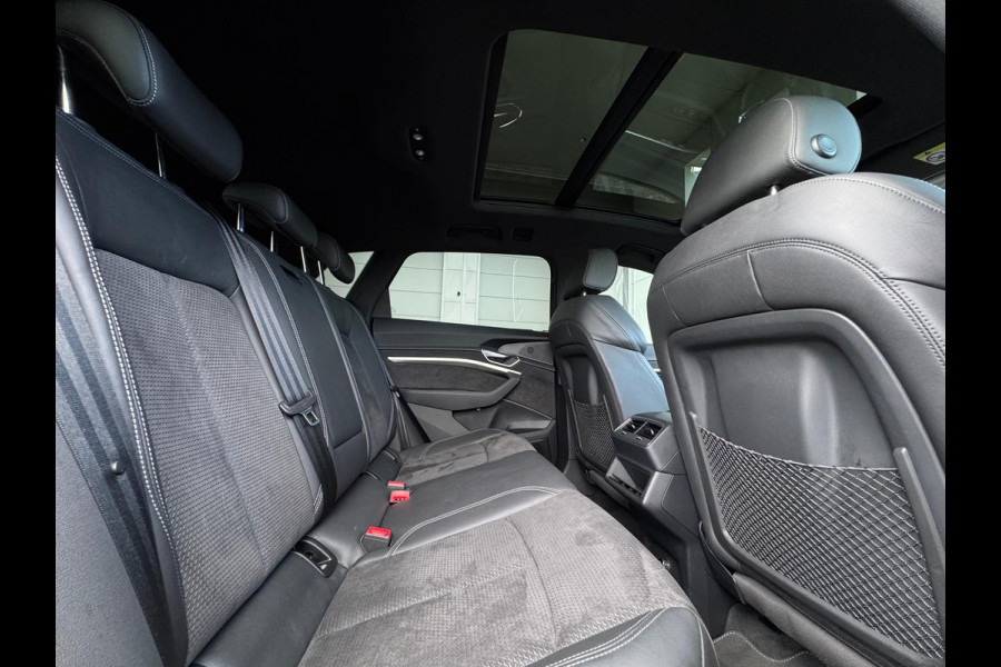 Audi e-tron E-tron quattro Launch edition Black 2x S - LINE, panoramadak, 1/2 lederen sportinterieur, vele opties, NL auto