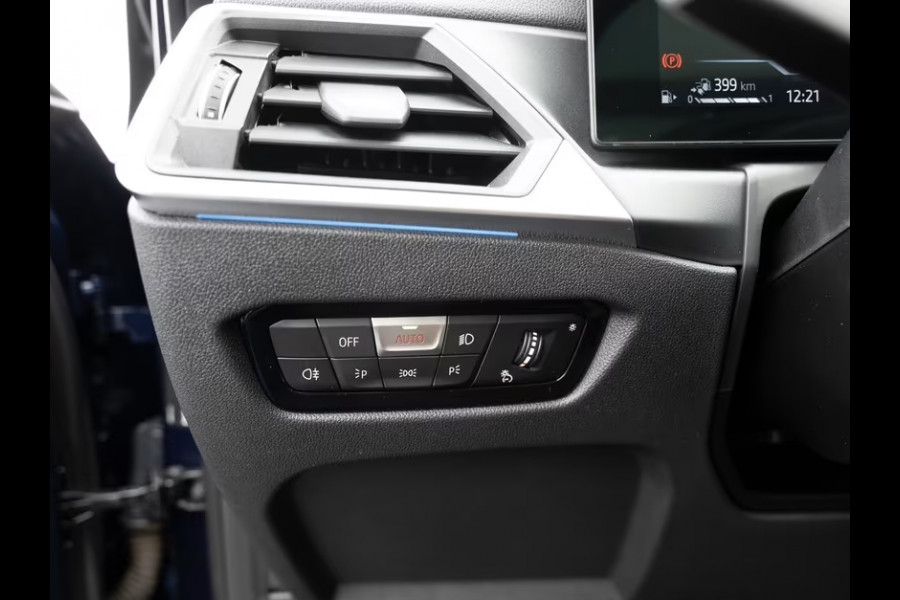 BMW 3 Serie Touring 330e (215kW / 292pk) ** ADAPT. LED, ADAPT CRUISE, HuD, LEDER, WIDESCR, 19-inch LMV ** 1e EIG - UNFALLFREI ** ** INFORMEER OOK NAAR ONZE AANTREKKELIJKE FINANCIAL-LEASE TARIEVEN **