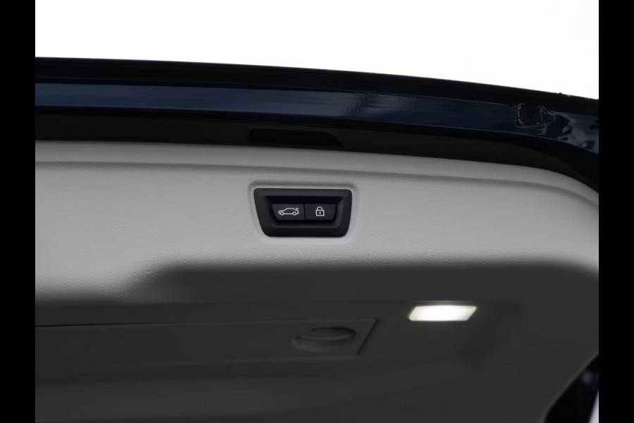 BMW 3 Serie Touring 330e (215kW / 292pk) ** ADAPT. LED, ADAPT CRUISE, HuD, LEDER, WIDESCR, 19-inch LMV ** 1e EIG - UNFALLFREI ** ** INFORMEER OOK NAAR ONZE AANTREKKELIJKE FINANCIAL-LEASE TARIEVEN **