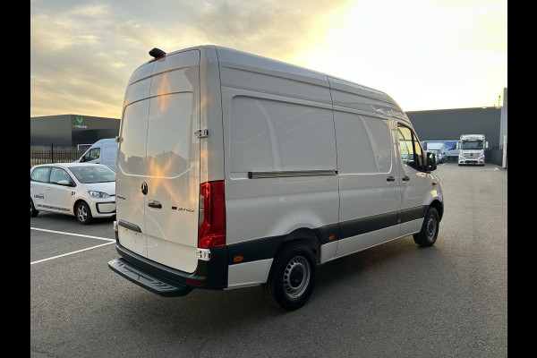 Mercedes-Benz Sprinter 317 CDI L2 H2 Automaat / 360 Camera / MBUX / Navigatie / Cruise control / Airco / 270 Graden achterdeuren