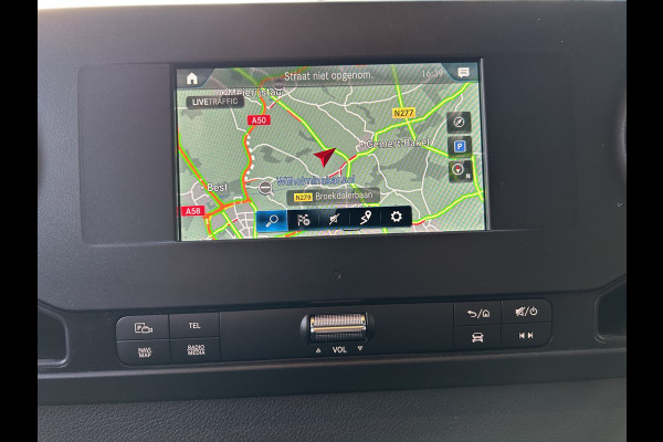 Mercedes-Benz Sprinter 317 CDI L2 H2 Automaat / 360 Camera / MBUX / Navigatie / Cruise control / Airco / 270 Graden achterdeuren