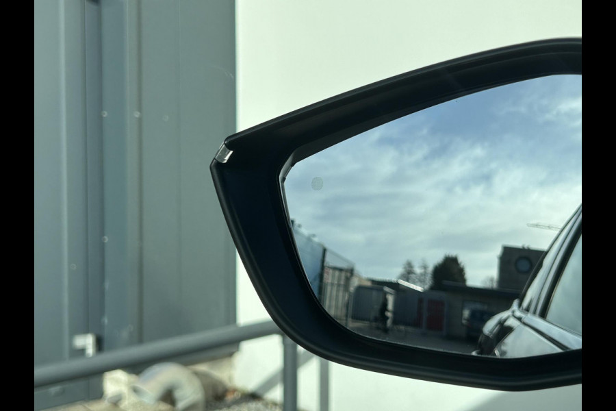 Citroën C4 1.2 PT 130 Shine | Leder | Massagestoelen | Trekhaak | Prijs is rijklaar