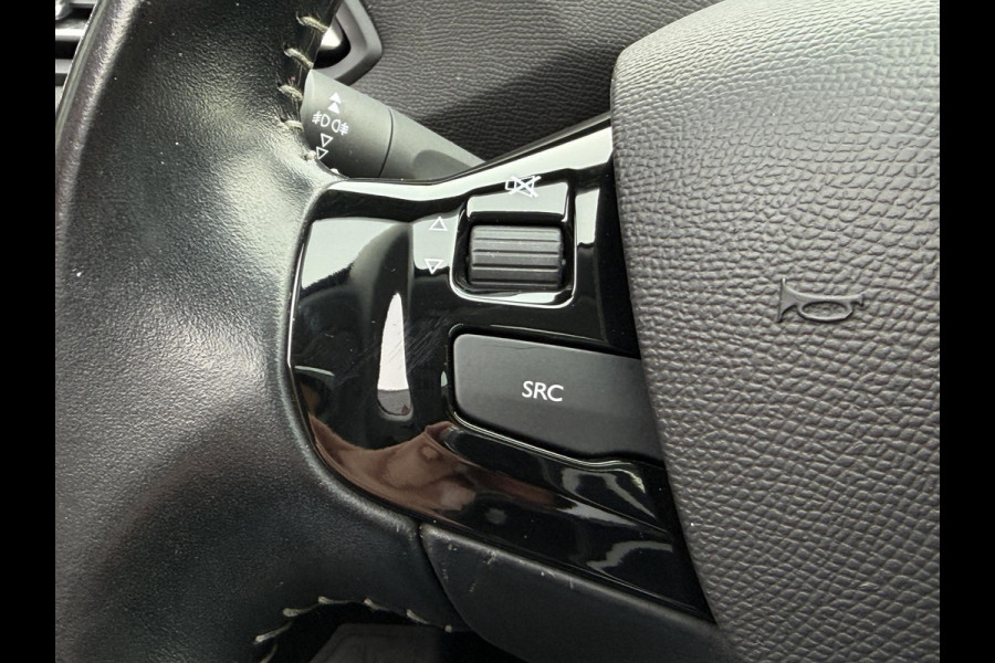 Peugeot 308 1.2 PureTech Blue Lease Executive 1e Eigenaar|Navi|Pano|D-Riem v.v.|Carplay|Clima|Leder|Cruise|N.A.P|APK tot 07-2026