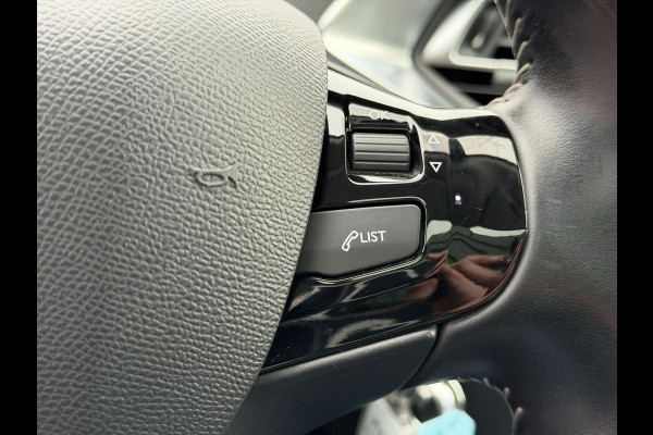 Peugeot 308 1.2 PureTech Blue Lease Executive 1e Eigenaar|Navi|Pano|D-Riem v.v.|Carplay|Clima|Leder|Cruise|N.A.P|APK tot 07-2026