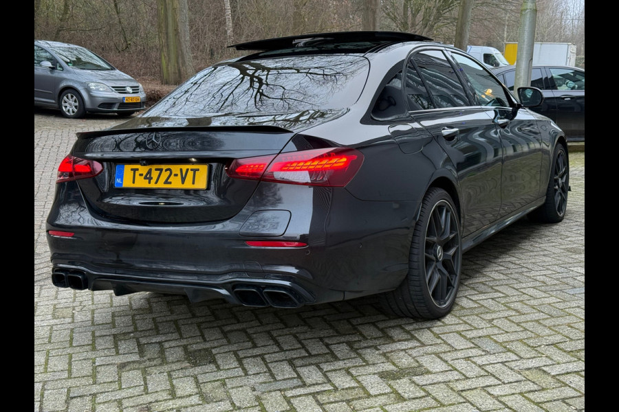 Mercedes-Benz E-Klasse 300 e AMG Line Facelift l Panoramadak l Virtual l Burmeister l Ambient l ACC l VDOH l