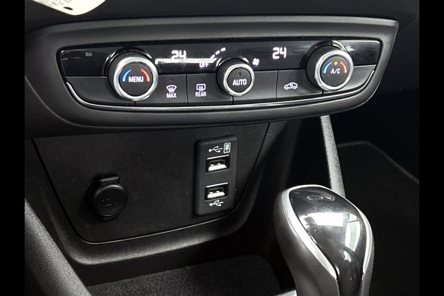 Opel Crossland 1.2 T 131PK Automaat Elegance / Distributie vv bij 89Dkm / Trekhaak / Cruise / Carplay / Lmv / Led / Ecc / Navi / Apk 03-2027