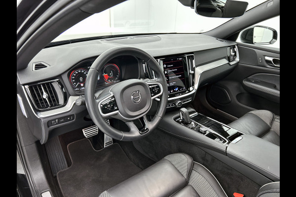 Volvo V60 2.0 T8 Hybride SOH 94% AWD R-Design / Panoramadak / Leder / Navigatie / Adap. Cruise / Pdc.V+A / Stuur- Stoelverwarming / Apk 01-2028