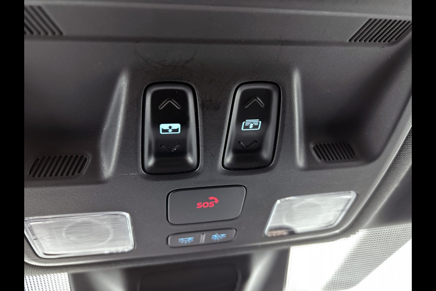 Ford Focus 1.5 Automaat 150PK Active X 5Drs. / Panorama dak / B&O Audio / Pdc.+Camera / Navigatie / Airco-ecc. / Apk 01-2027