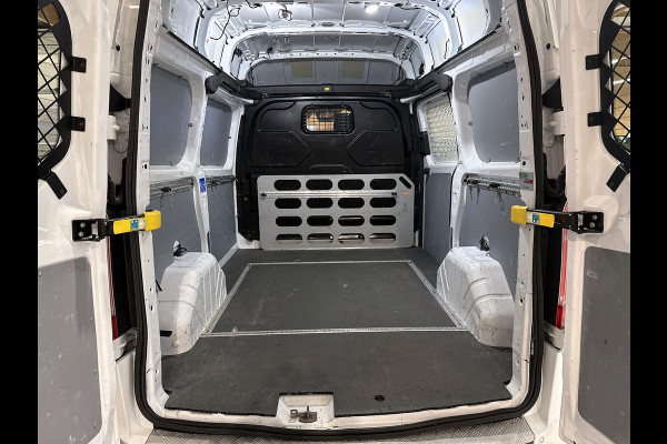 Ford Transit Custom 340 2.0 TDCI Trend Automaat Euro6 H2 3Pers. / Navigatie / Pdc./ Airco / Safety&Comfort pack / Driver assist / Stoelverwarming / Distributie vv.bij 36.126 KM / / Apk 11-2026