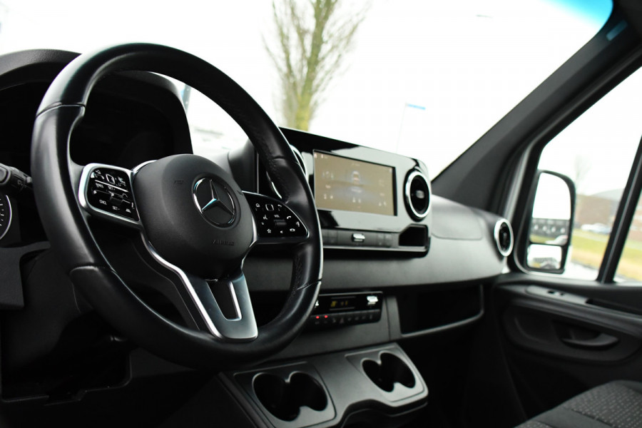 Mercedes-Benz Sprinter 317 1.9 CDI L2H1 RWD PB Edition Adaptieve Cruise, Camera, Carplay, LED, NAVI, Leder, Standkachel, Virtual, Uniek!