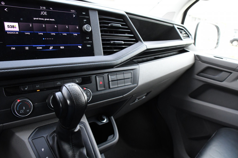 Volkswagen Transporter 2.0 TDI L2H1 30 Bulli Edition Cruise, Carplay, 150PK, Automaat, Sensoren, LED, PDC, 2 x Schuifdeur, Trekhaak, UNIEK!