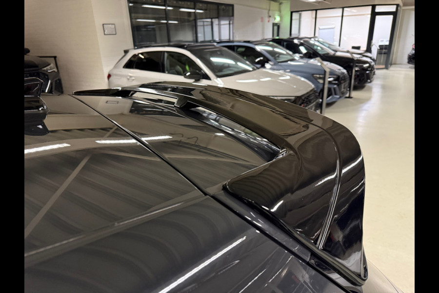 Volkswagen Golf 1.5 eTSI R-Line Business 8R Pack|Keyless|IQ