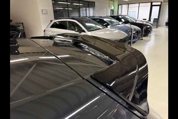 Volkswagen Golf 1.5 eTSI R-Line Business 8R Pack|Keyless|IQ