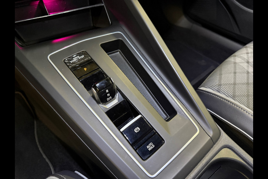 Volkswagen Golf 1.5 eTSI R-Line Business 8R Pack|Keyless|IQ