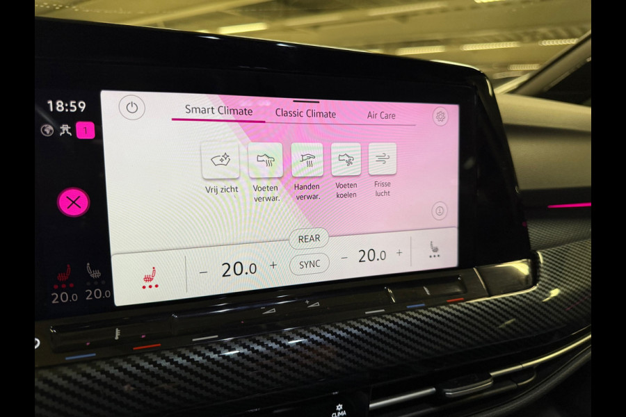 Volkswagen Golf 1.5 eTSI R-Line Business 8R Pack|Keyless|IQ