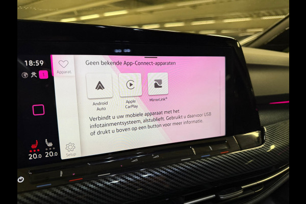 Volkswagen Golf 1.5 eTSI R-Line Business 8R Pack|Keyless|IQ